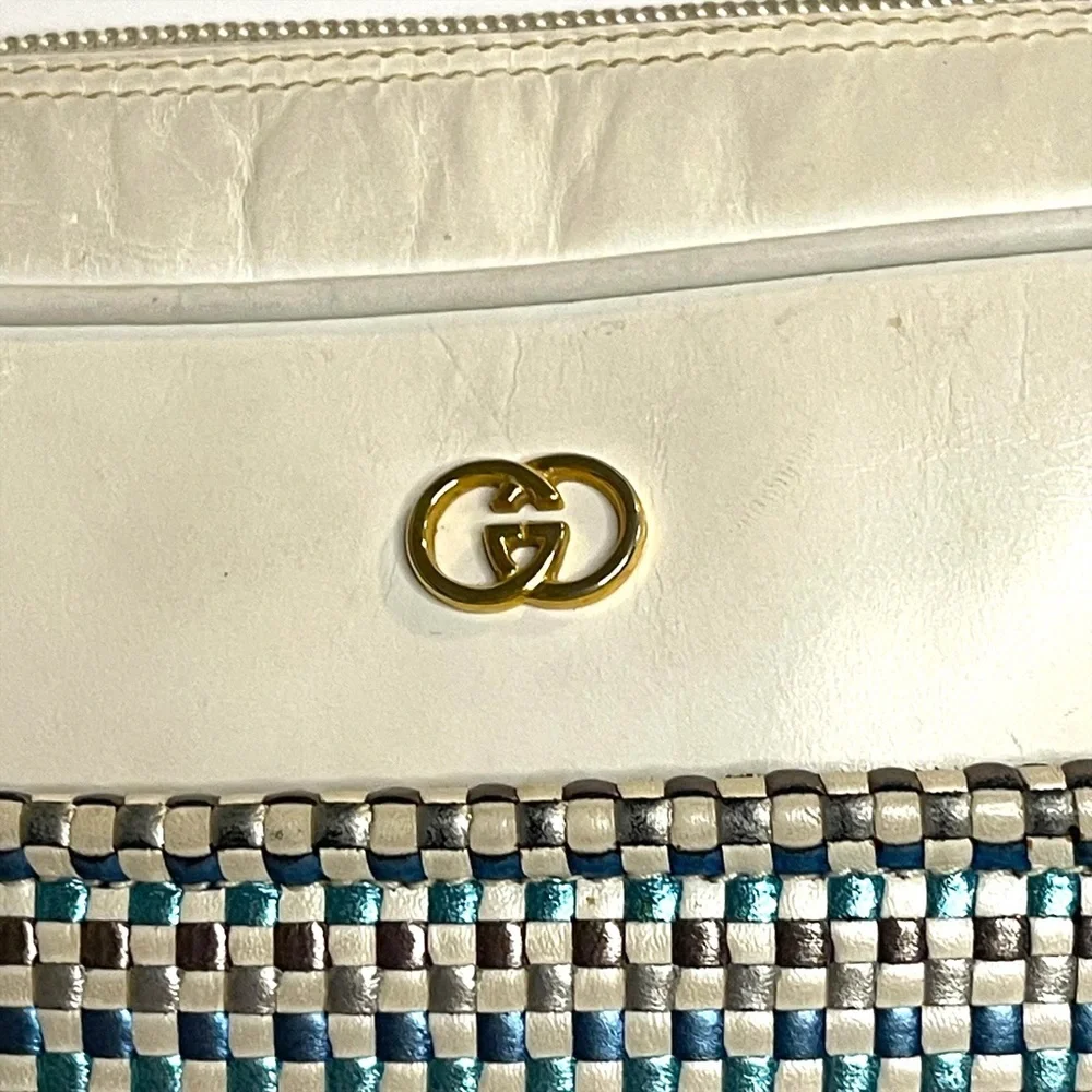 Gucci Vintage White Woven Camera Bag